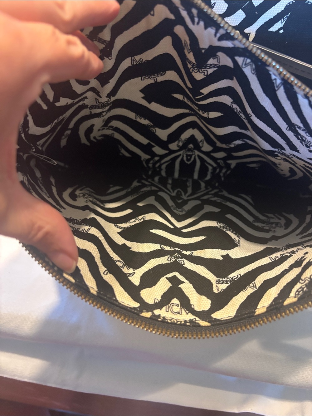 MCM limited edition reversibleBlack & White Patterned Tote with limited Pouch - Picture 12 of 17